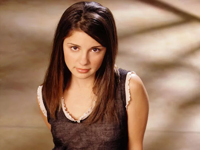 Shiri Appleby