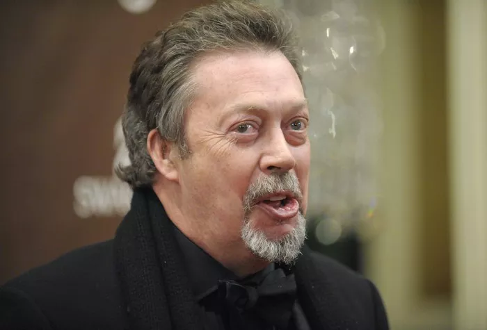 Tim Curry